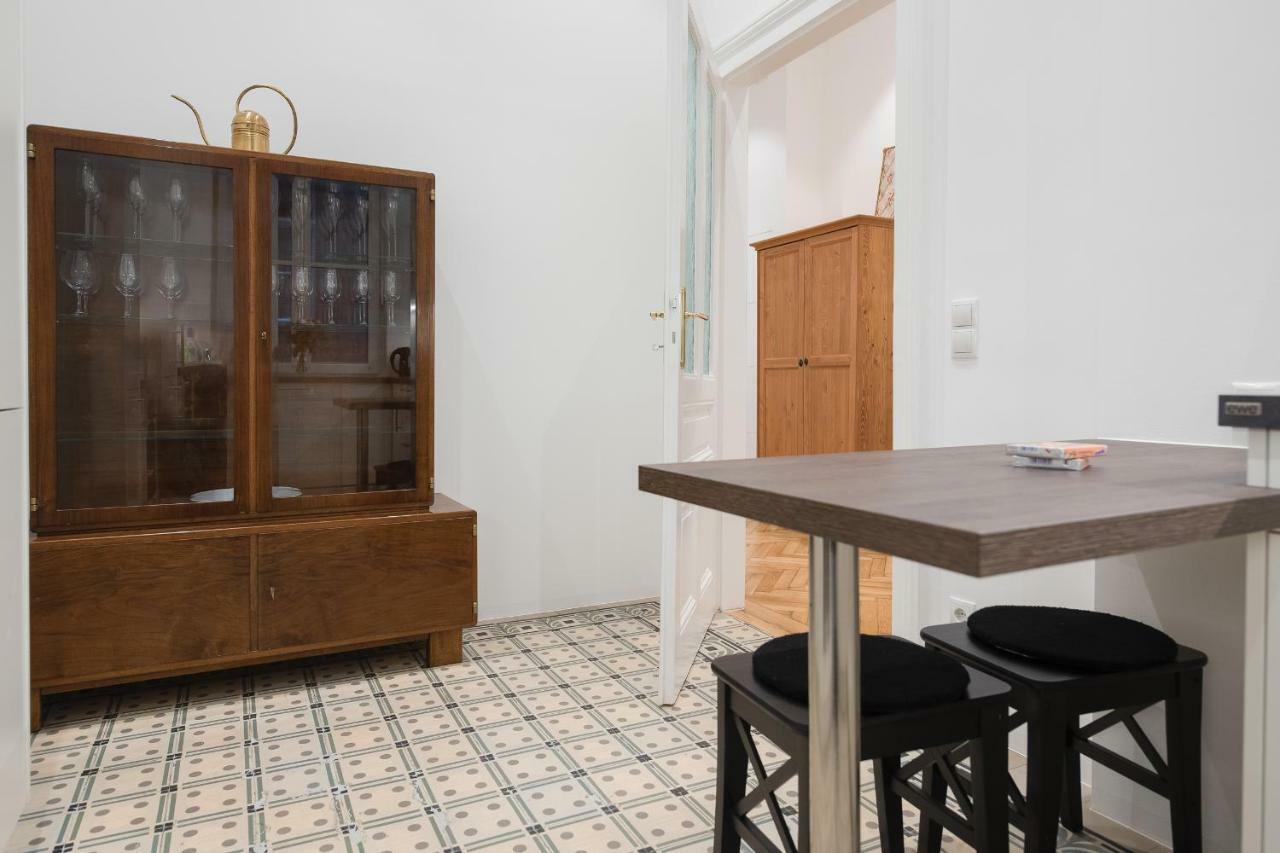 Grand Soho II Apartment Відень Екстер'єр фото