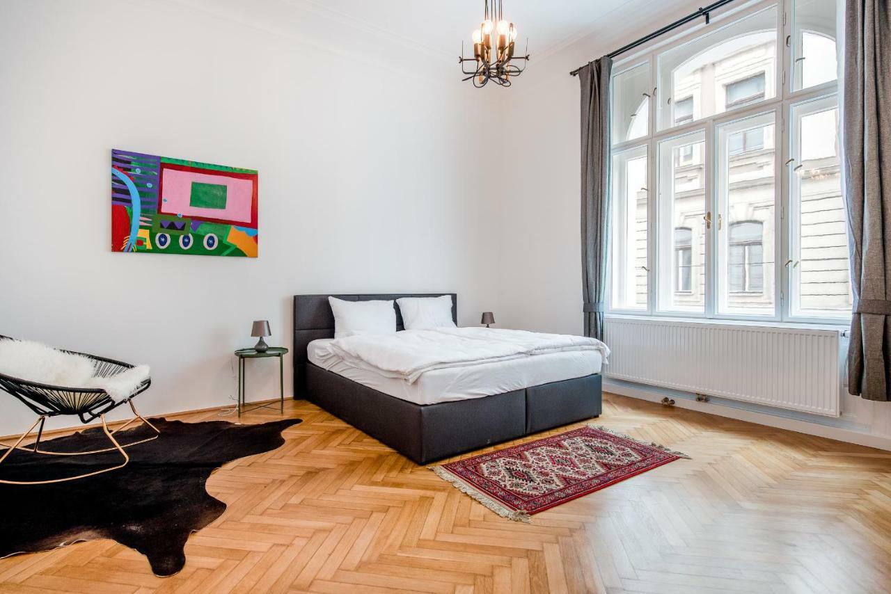 Grand Soho II Apartment Відень Екстер'єр фото