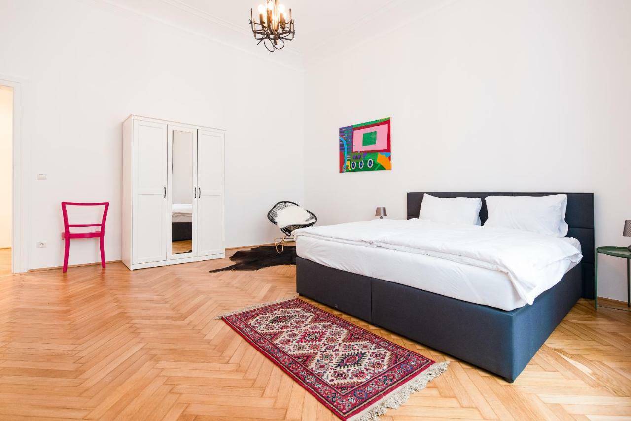 Grand Soho II Apartment Відень Екстер'єр фото